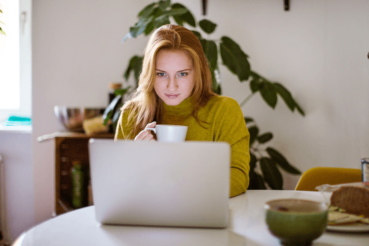 Pożyczka na raty online &ndash; jak złożyć wniosek?&nbsp;Pożyczka na raty online w hapipożyczki to minimum formalności, maksimum wygody i pieniądze, kt&oacute;re błyskawicznie pojawią się na Twoim koncie. Sprawdź sam, że pożyczanie pieniędzy nigdy jeszcze nie było tak łatwe!Potrzebujesz np.: 2000, 4000 zł czy 5000 zł i chciałbyś je spłacić w dogodnych rata...